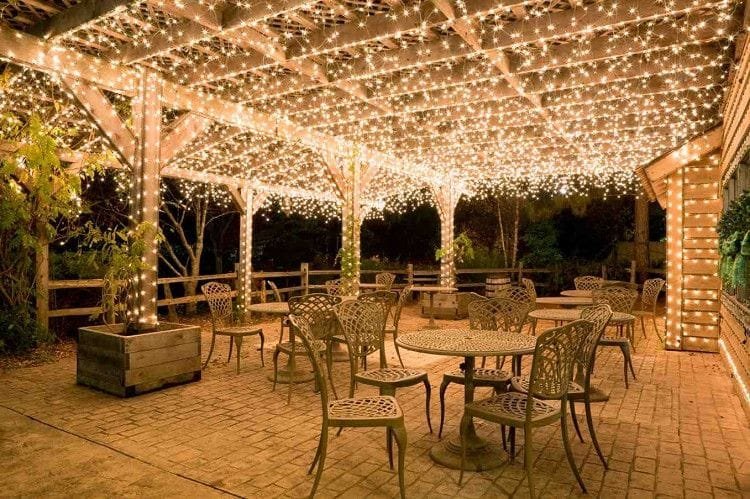 Deck Lighting for Outdoor Entertaining