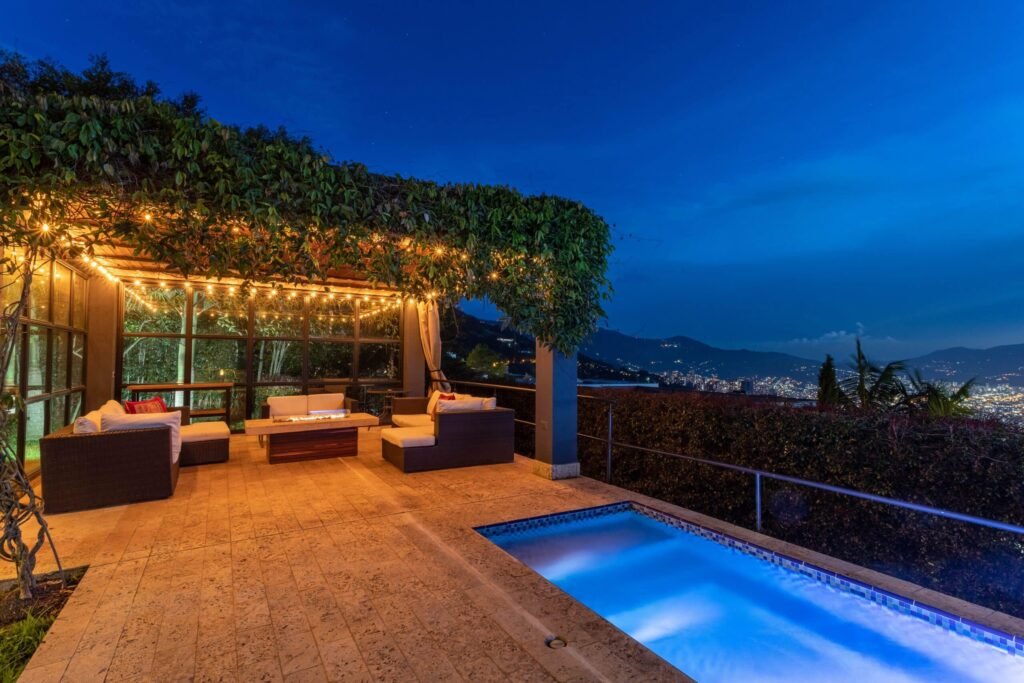 How the Right Outdoor Lighting Fixtures Completely Change a Home's Look 6 Outdoor Lighting Fixtures